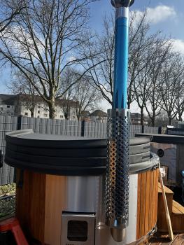 Hot Tub Fiberglass mit inkl/Holzofen und Luxusausstattung, Thermo Deckel, LED Lichter