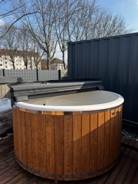 Hot Tub 180cm Fiberglass mit außen Holzofen inklusive und Luxusausstatung, Thermo deckel, LED Beleuchtung