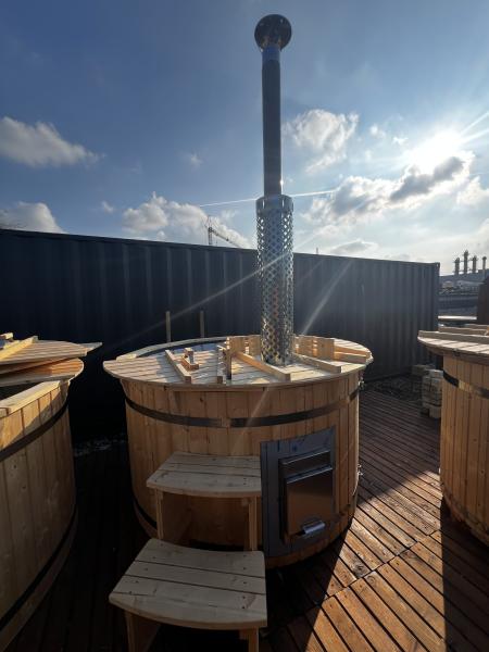 Hot tub 200cm Kunstoff mit inkl/ Holzofen, Holzdeckel, Edelstahl ringe